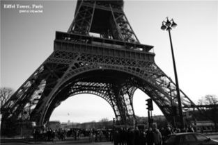 巴黎之骨 埃菲尔铁塔的黑白八景